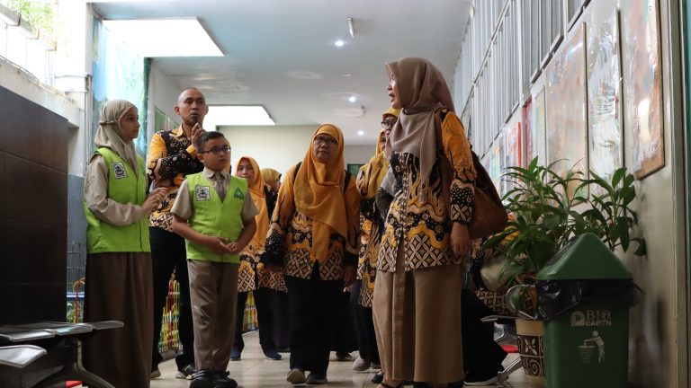 40 Kepsek Yogyakarta Studi Tiru Lingkungan Sekolah YPAS