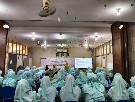 Intip Serunya Kelas Guru Tamu: Saat Praktisi DUDI Berbagi Pengalaman di SMK Al-Irsyad